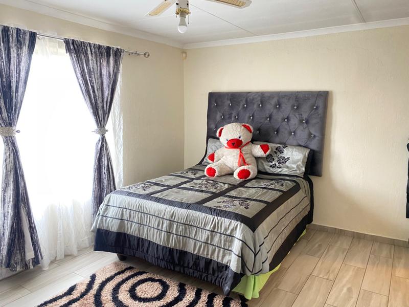 3 Bedroom Property for Sale in Heuweloord Gauteng