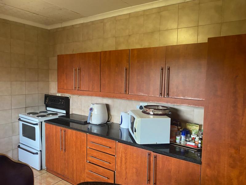 4 Bedroom Property for Sale in Laudium Gauteng