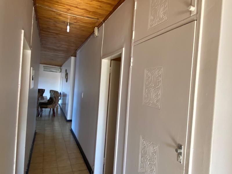 4 Bedroom Property for Sale in Laudium Gauteng