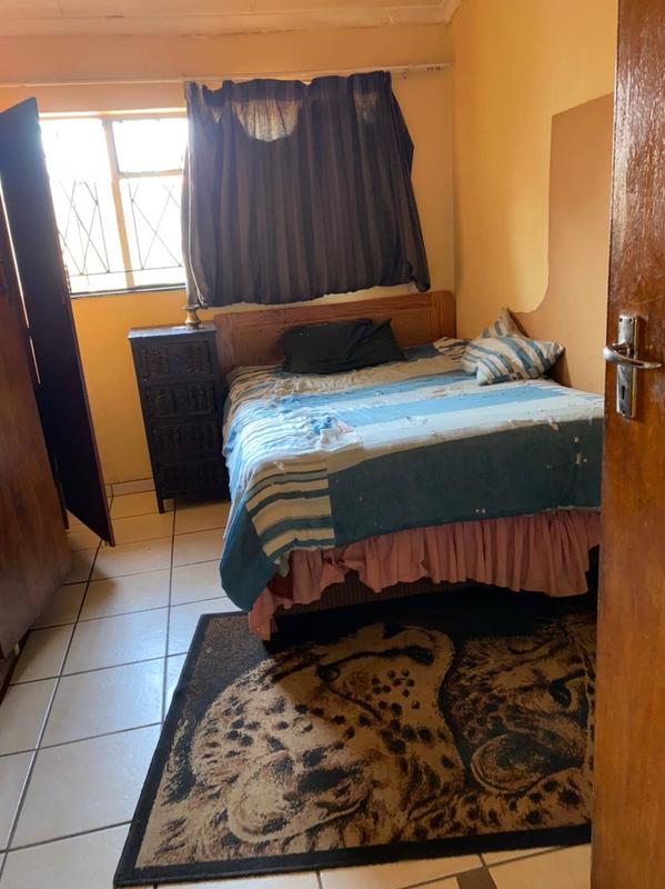 5 Bedroom Property for Sale in Laudium Gauteng