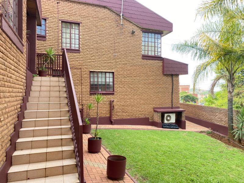 6 Bedroom Property for Sale in Laudium Gauteng