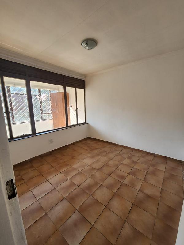 2 Bedroom Property for Sale in Laudium Gauteng