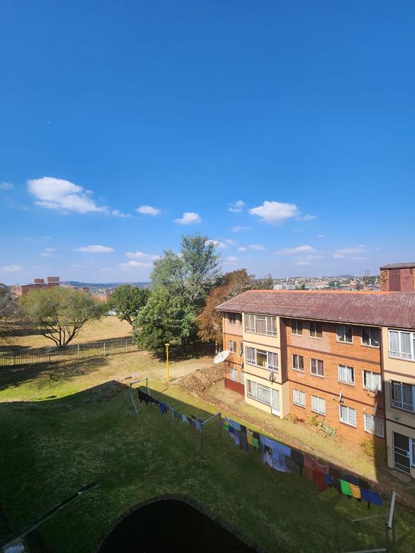 2 Bedroom Property for Sale in Laudium Gauteng