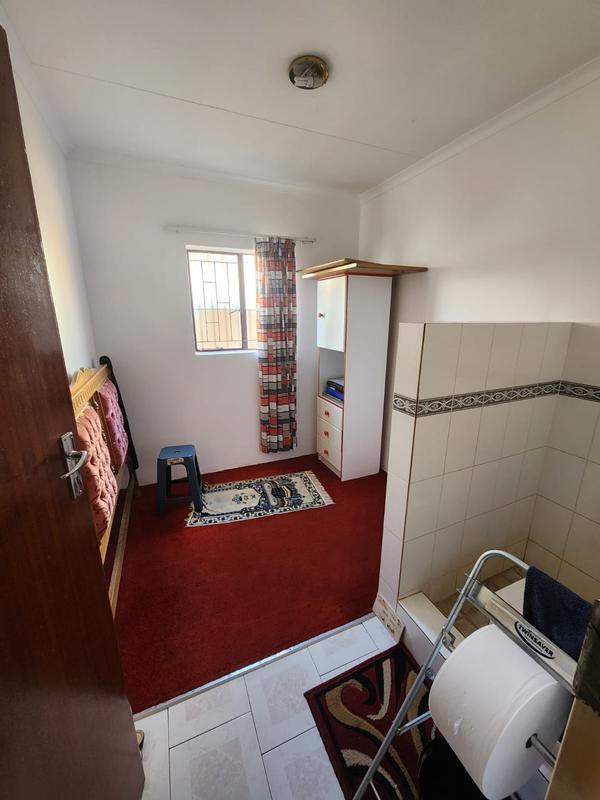 4 Bedroom Property for Sale in Laudium Gauteng