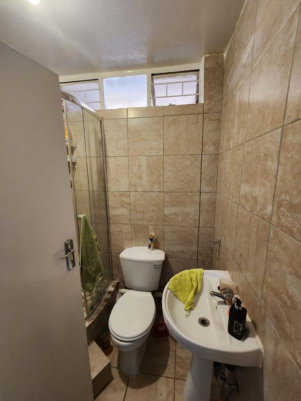 2 Bedroom Property for Sale in Laudium Gauteng