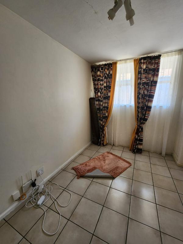 2 Bedroom Property for Sale in Laudium Gauteng