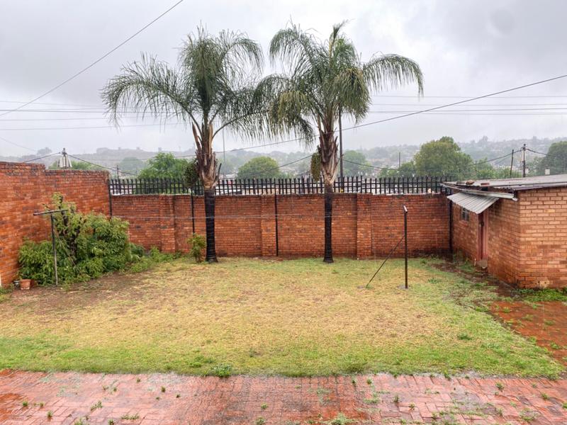 5 Bedroom Property for Sale in Laudium Gauteng