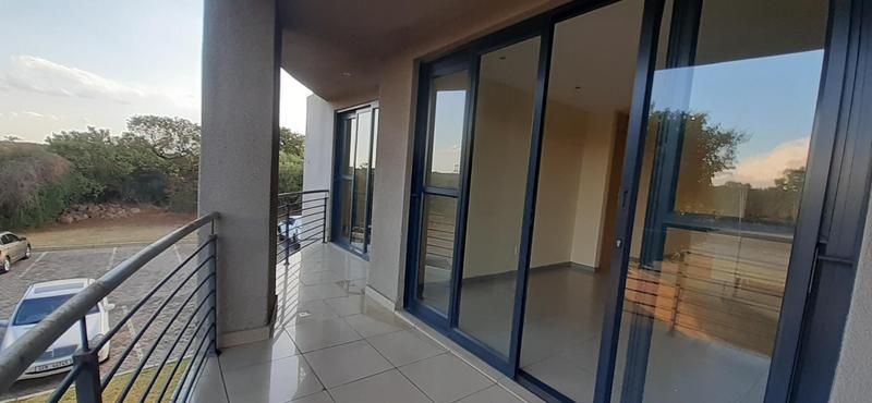 2 Bedroom Property for Sale in Rooihuiskraal North Gauteng