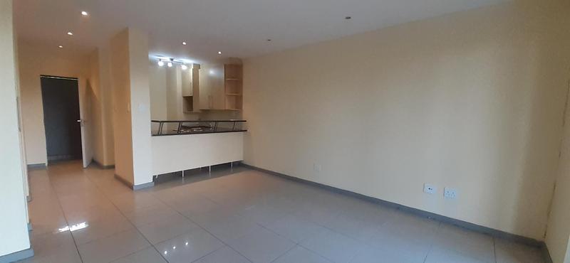 2 Bedroom Property for Sale in Rooihuiskraal North Gauteng