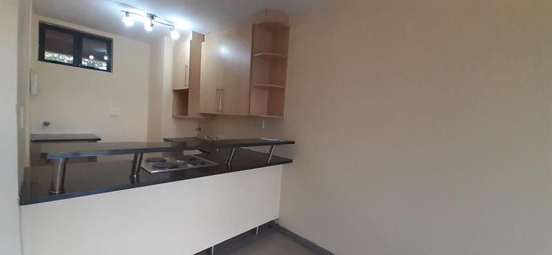 2 Bedroom Property for Sale in Rooihuiskraal North Gauteng
