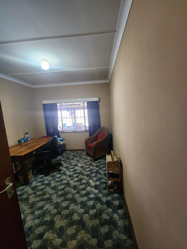 5 Bedroom Property for Sale in Valhalla Gauteng