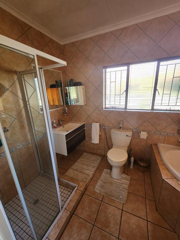 3 Bedroom Property for Sale in Eldo Manor Gauteng