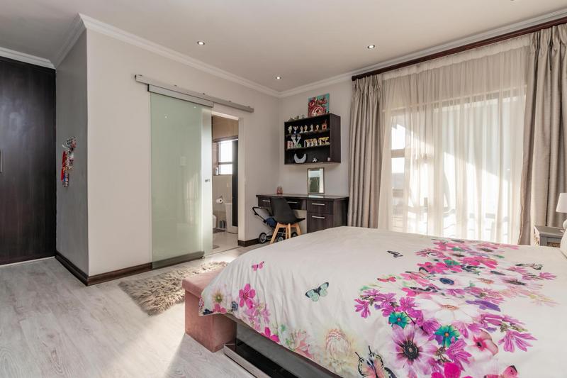 4 Bedroom Property for Sale in Raslouw Gardens Gauteng