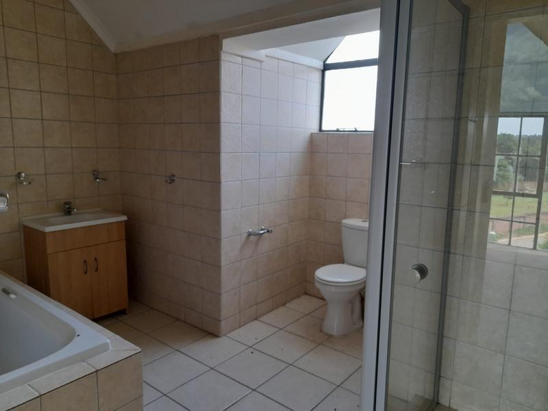 To Let 3 Bedroom Property for Rent in Eldo Lakes Estate Gauteng