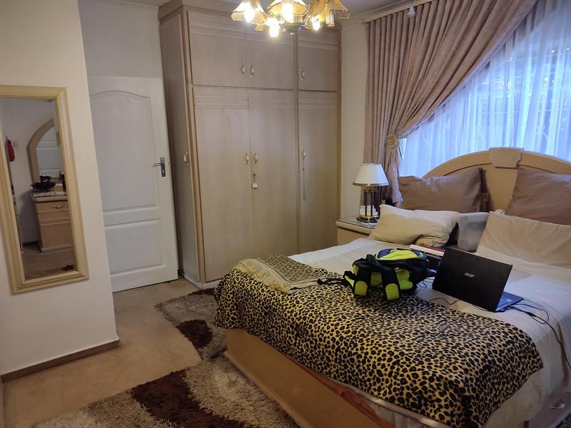 4 Bedroom Property for Sale in Lenasia Ext 5 Gauteng