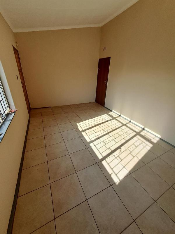 4 Bedroom Property for Sale in Lenasia Gauteng