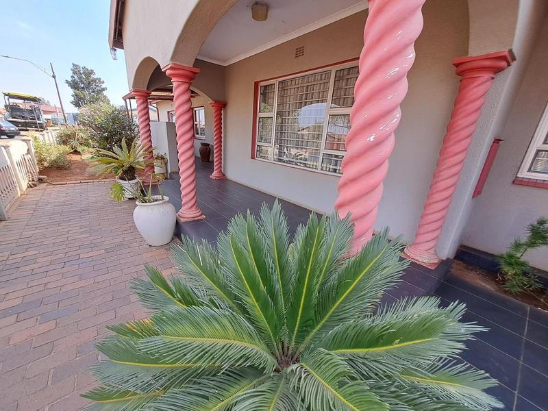 3 Bedroom Property for Sale in Lenasia Ext 5 Gauteng
