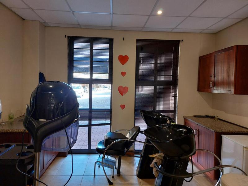 1 Bedroom Property for Sale in Newlands Gauteng