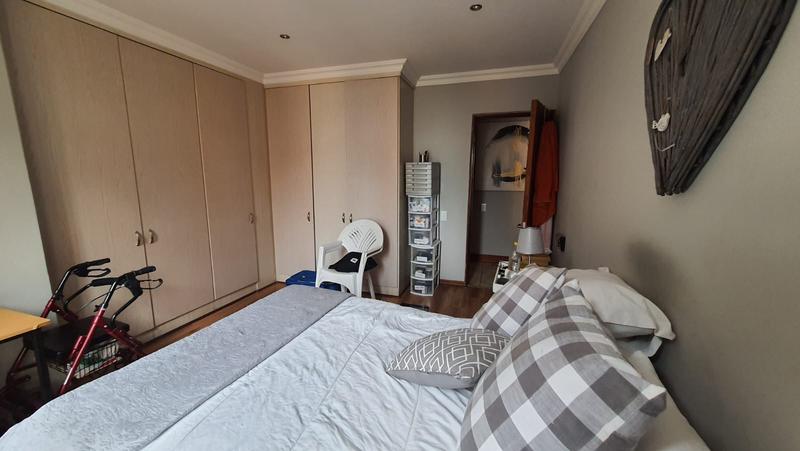 1 Bedroom Property for Sale in Newlands Gauteng