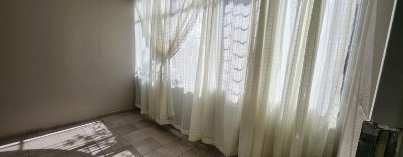 1 Bedroom Property for Sale in Bedford Gardens Gauteng