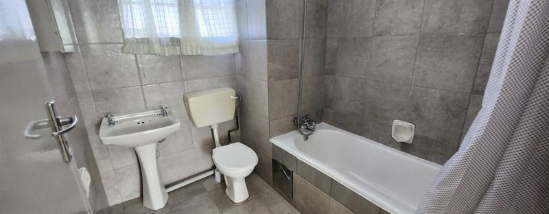 1 Bedroom Property for Sale in Bedford Gardens Gauteng