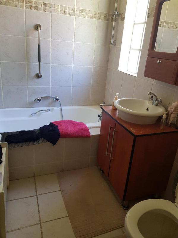 To Let 1 Bedroom Property for Rent in Bedford Park Gauteng