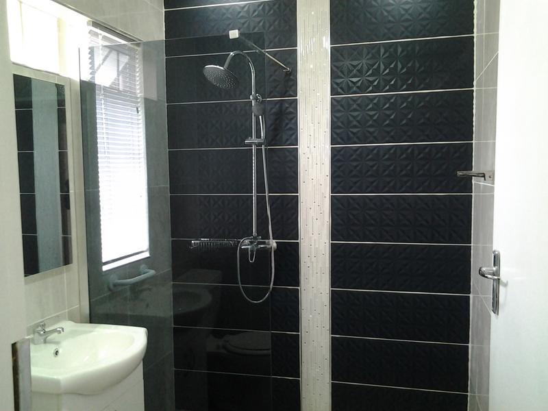 1 Bedroom Property for Sale in Bedford Park Gauteng