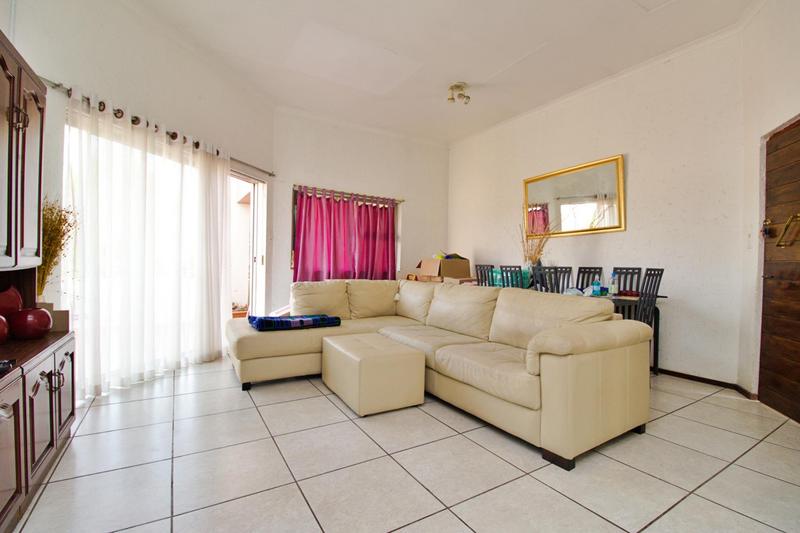 2 Bedroom Property for Sale in Bedfordview Gauteng