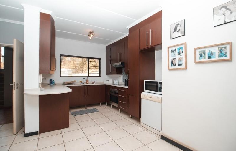 2 Bedroom Property for Sale in Bedfordview Gauteng