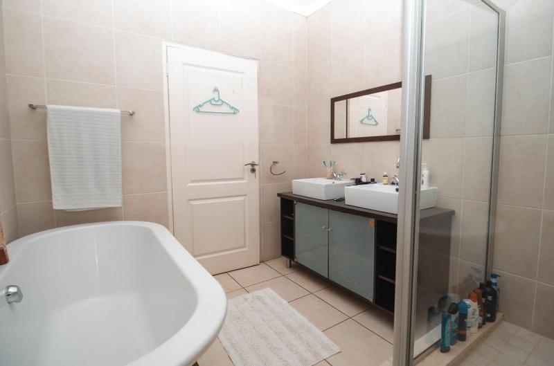 2 Bedroom Property for Sale in Bedfordview Gauteng