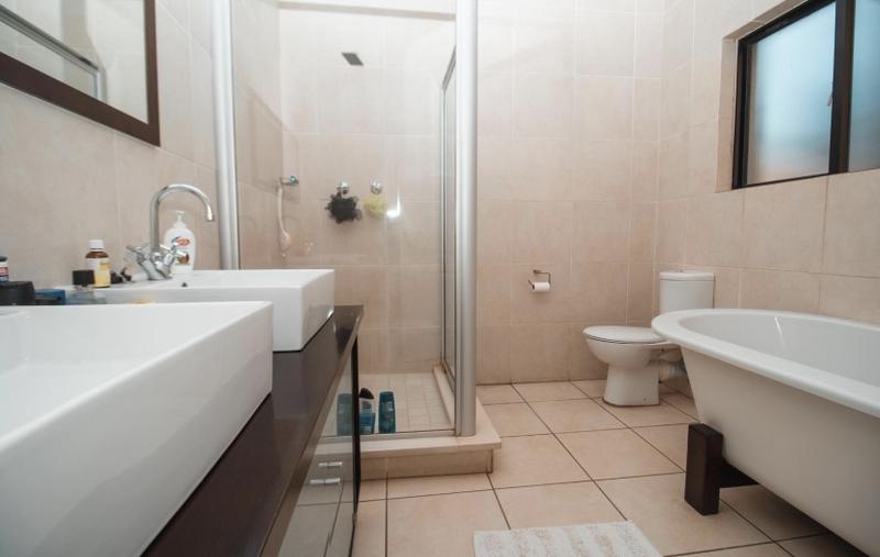 2 Bedroom Property for Sale in Bedfordview Gauteng