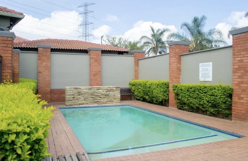 2 Bedroom Property for Sale in Bedfordview Gauteng