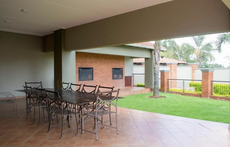 2 Bedroom Property for Sale in Bedfordview Gauteng