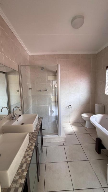 3 Bedroom Property for Sale in Bedfordview Gauteng