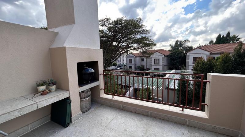 2 Bedroom Property for Sale in Bedfordview Gauteng