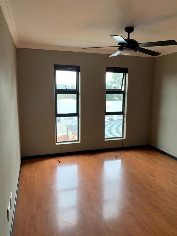 2 Bedroom Property for Sale in Bedfordview Gauteng