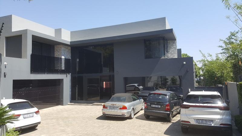 5 Bedroom Property for Sale in Bedfordview Gauteng