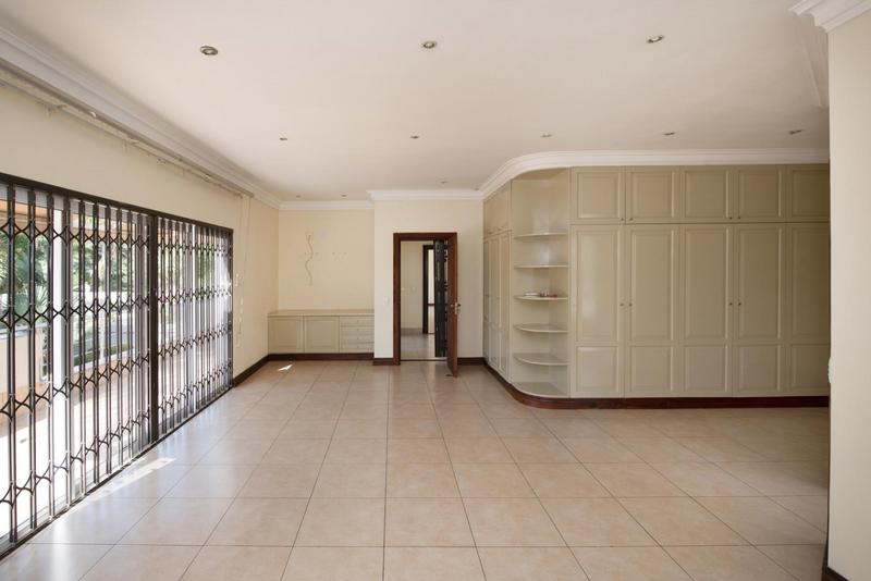 6 Bedroom Property for Sale in Essexwold Gauteng