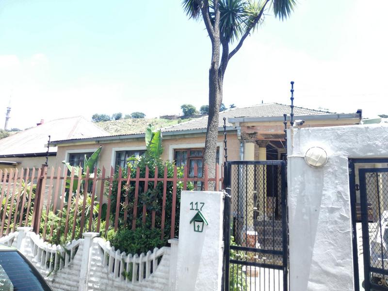 8 Bedroom Property for Sale in Bezuidenhout Valley Gauteng