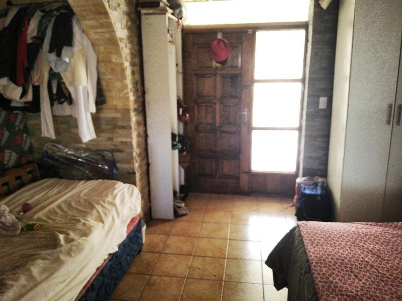 8 Bedroom Property for Sale in Bezuidenhout Valley Gauteng