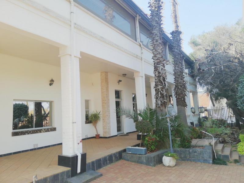 10 Bedroom Property for Sale in Bezuidenhout Valley Gauteng