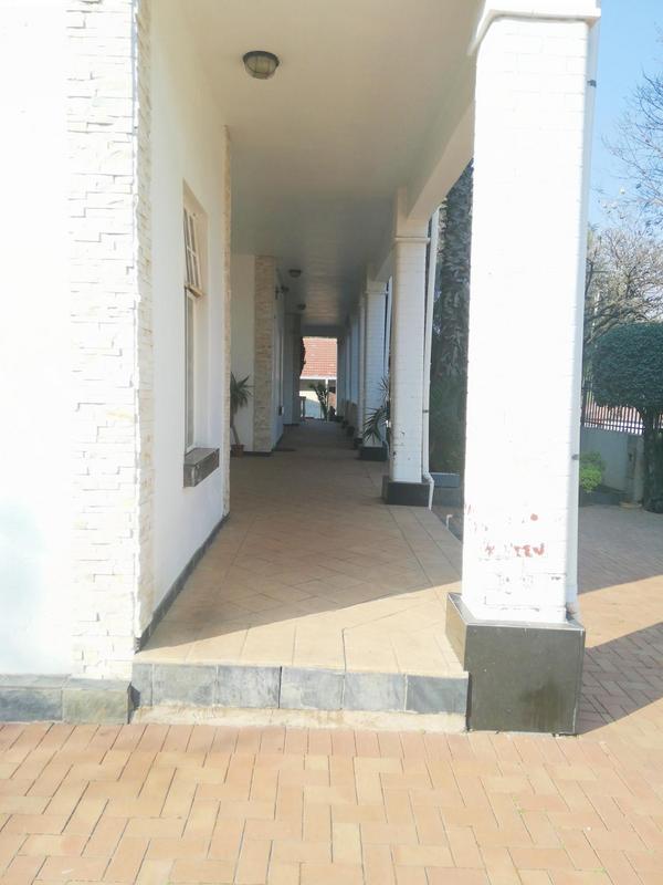 10 Bedroom Property for Sale in Bezuidenhout Valley Gauteng