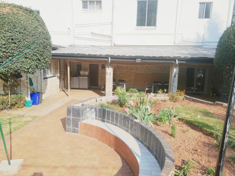 10 Bedroom Property for Sale in Bezuidenhout Valley Gauteng