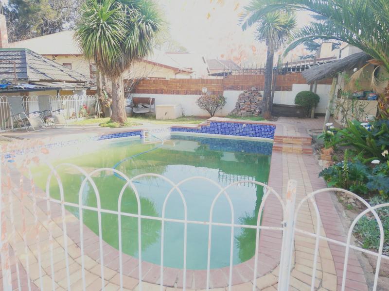 10 Bedroom Property for Sale in Bezuidenhout Valley Gauteng