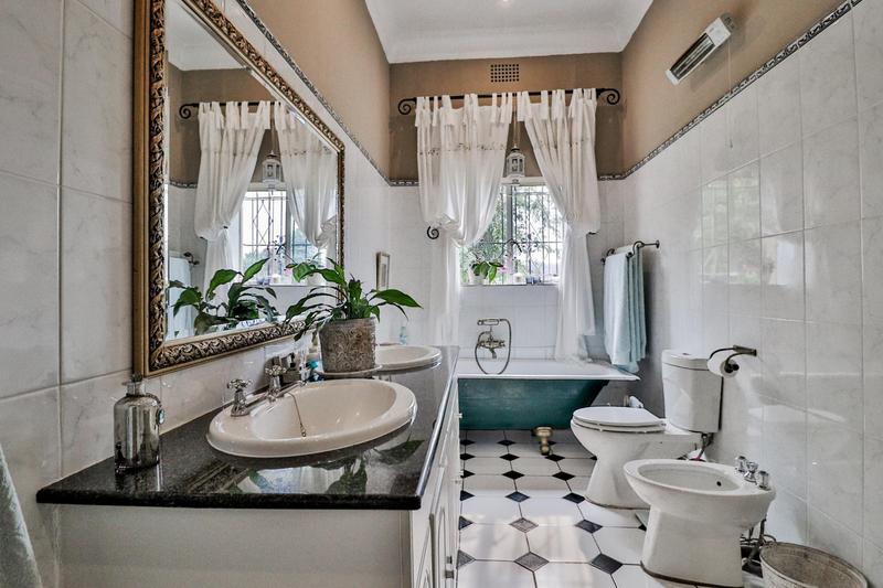 3 Bedroom Property for Sale in Observatory Gauteng
