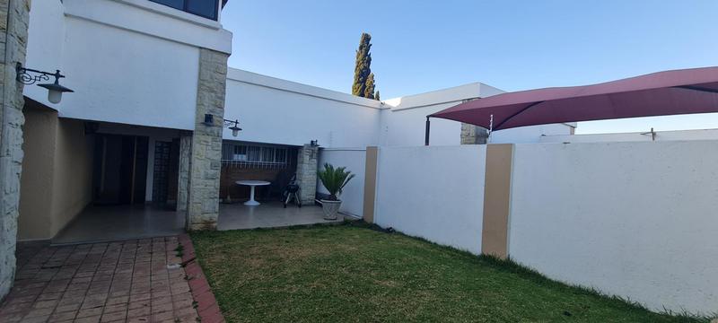 4 Bedroom Property for Sale in Malvern East Gauteng