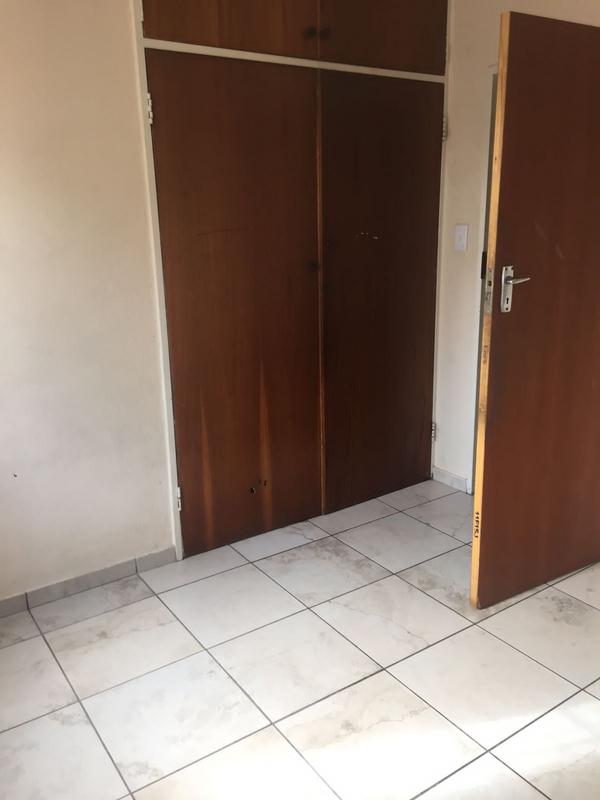To Let 10 Bedroom Property for Rent in Halfway House Gauteng