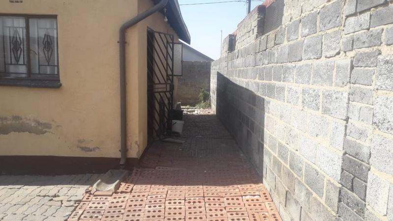 2 Bedroom Property for Sale in Ebony Park Gauteng