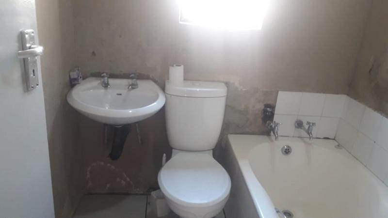 2 Bedroom Property for Sale in Ebony Park Gauteng