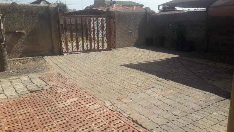 2 Bedroom Property for Sale in Ebony Park Gauteng